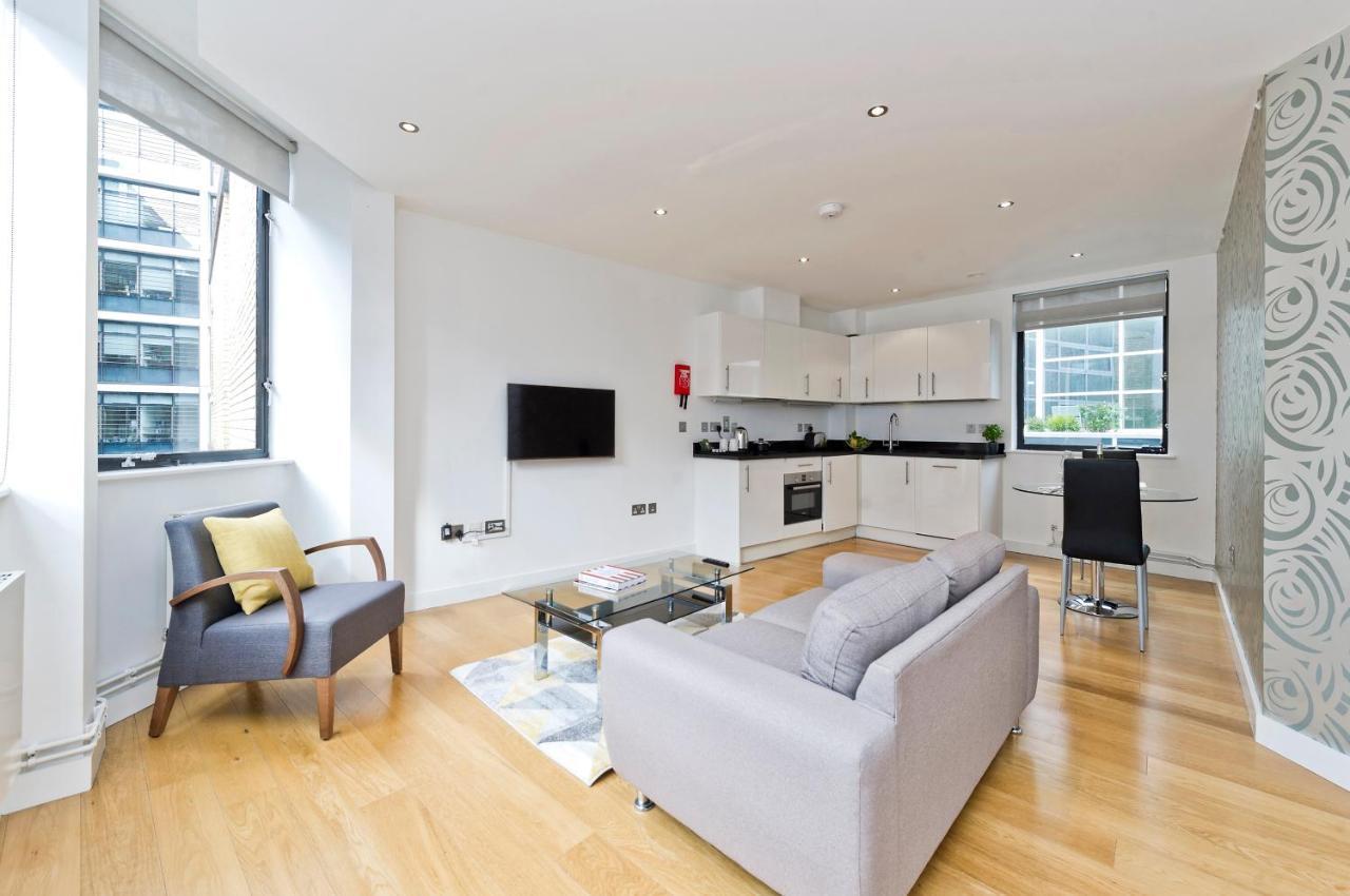 Red Lion Court By City2Stay Лондон Екстериор снимка